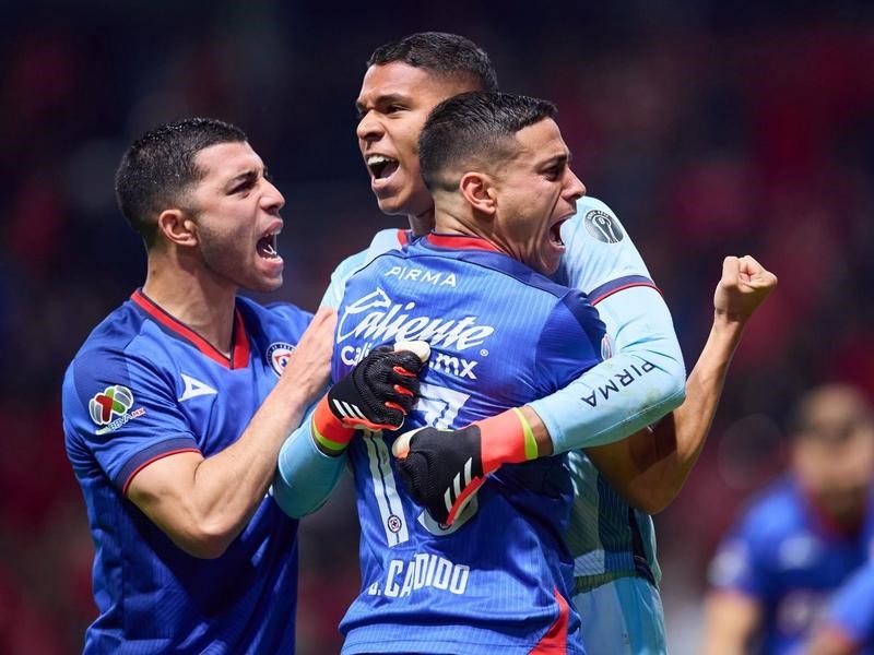Cruz Azul se impone a Toluca y asegura el subliderato del Clausura 2024