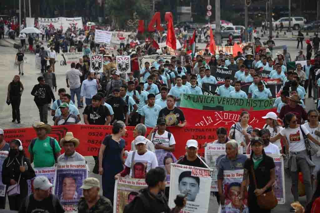 Caso Ayotzinapa: AMLO va contra 80 liberados