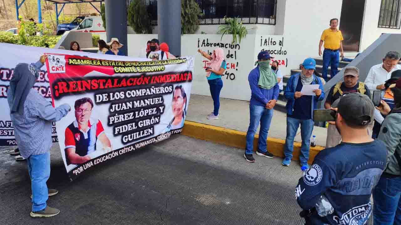 Bloquean maestros caseta de cobro Chiapa de Corzo-San Cristóbal