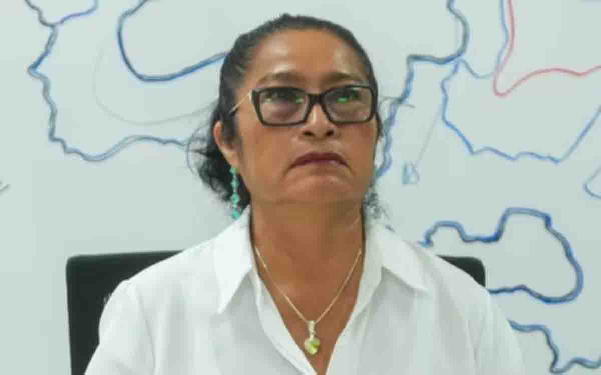 Investigan a Abelina López por lujoso collar que presumió como regalo