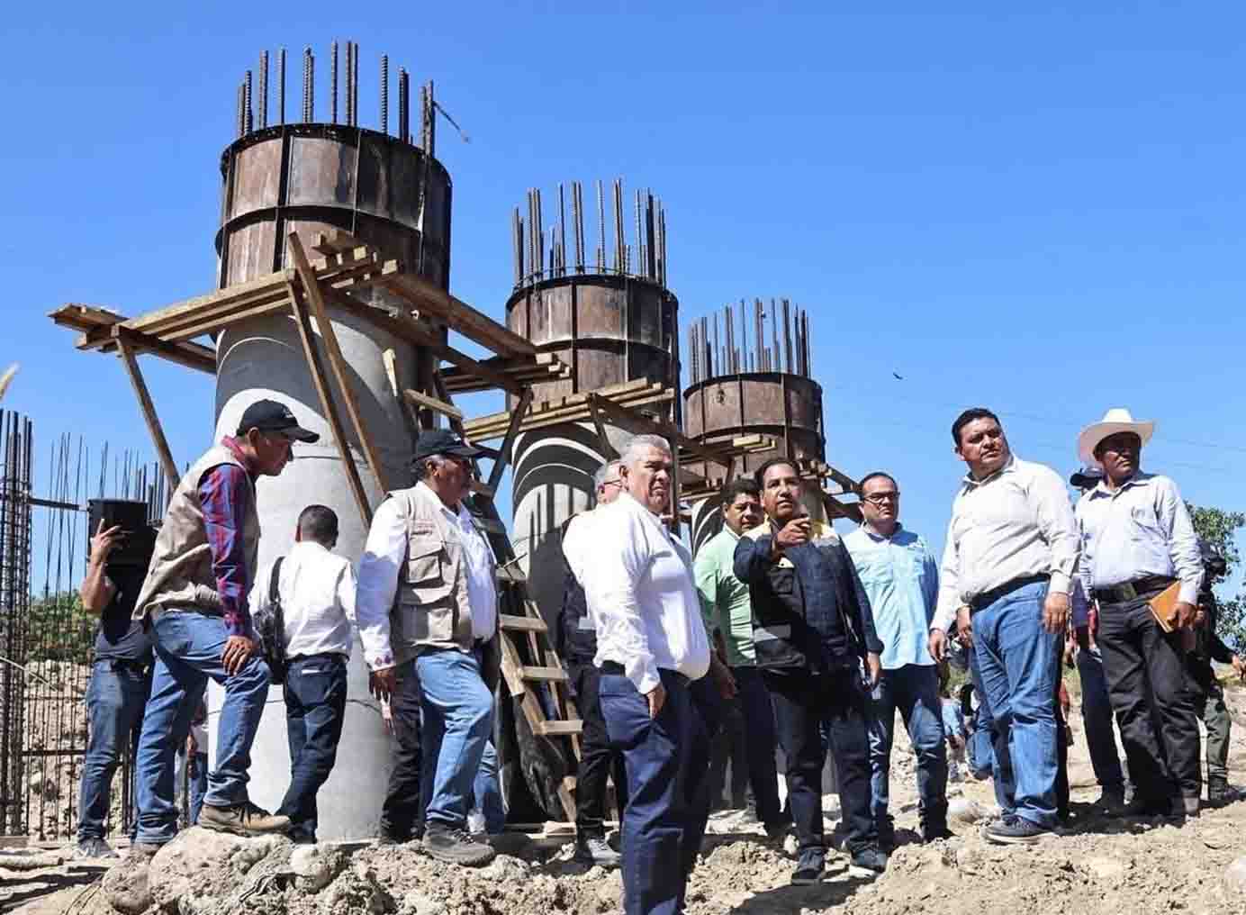 En Acapetahua, Eduardo Ramírez reitera apoyo al sector pesquero e impulsa obras