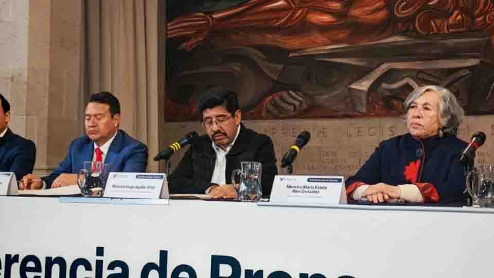 “Tenían fallas mecánicas sólo por caer en un bachecito”: Hugo Aguilar intenta justificar la renovación de camionetas
