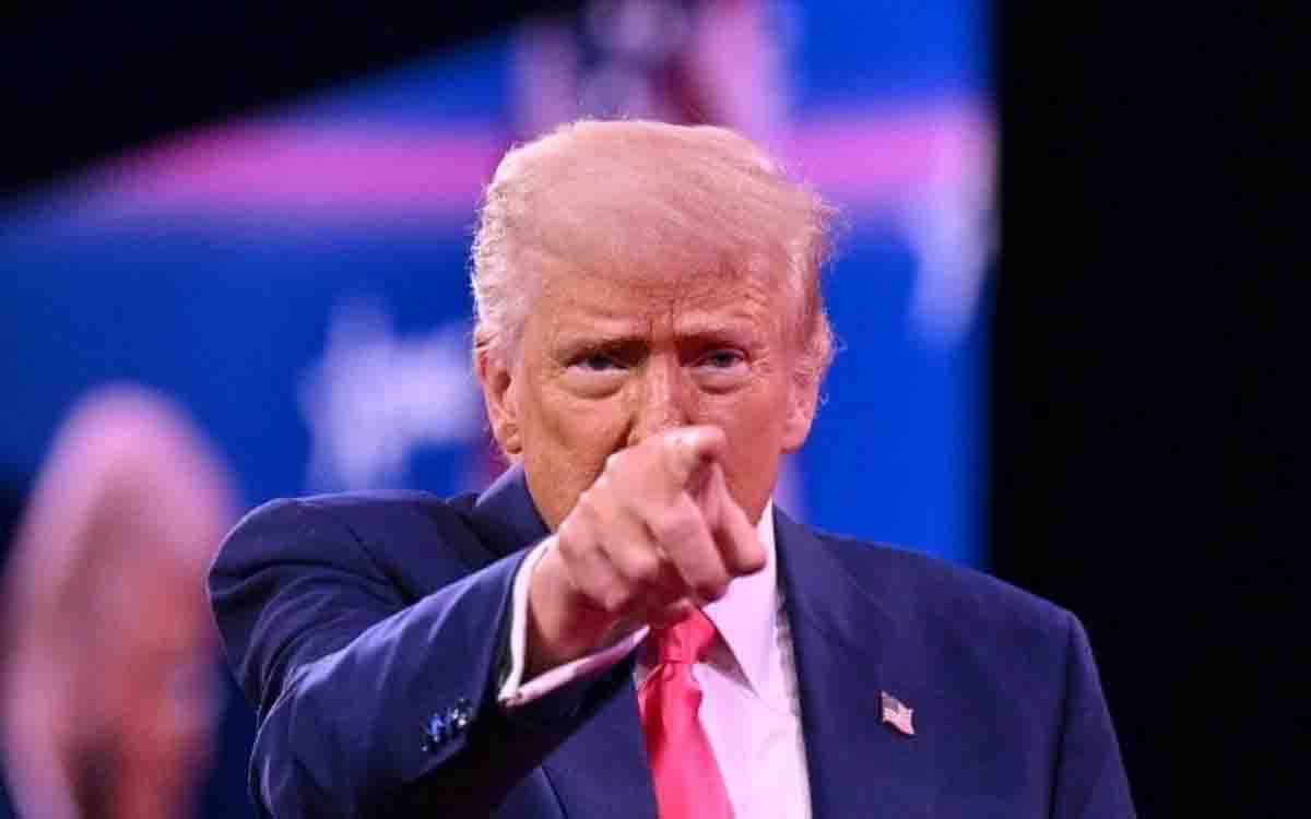Trump insiste: pronto atacaremos por tierra a ‘narcos’