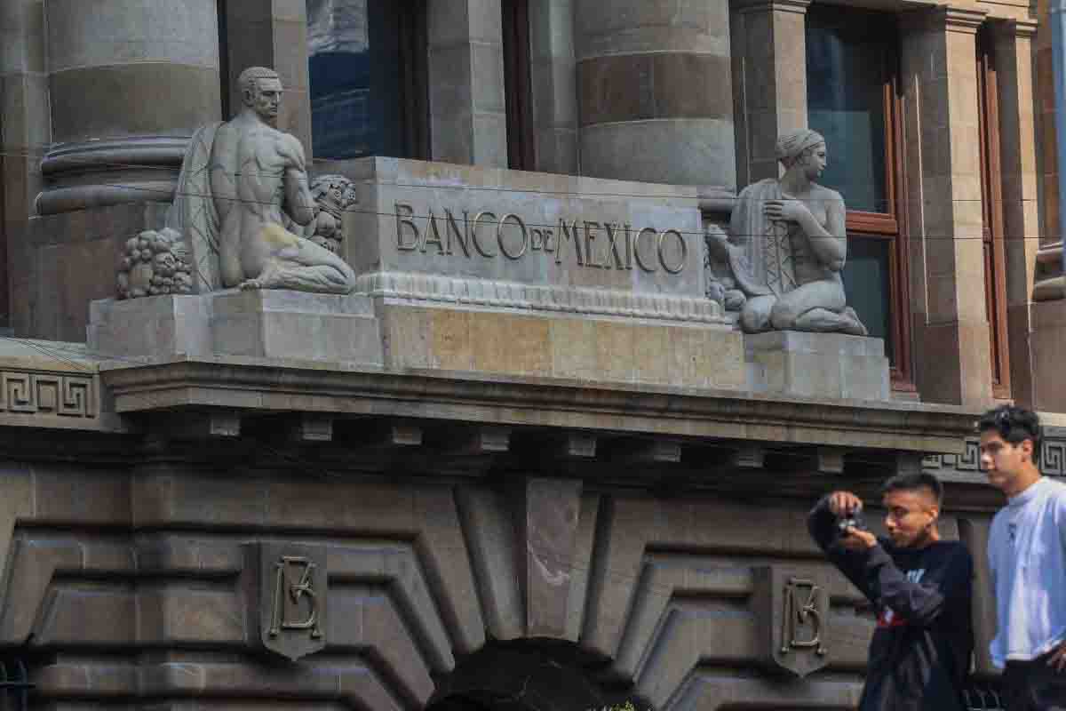 Banxico ‘pone freno’ a tasa de interés; la mantiene sin cambios
