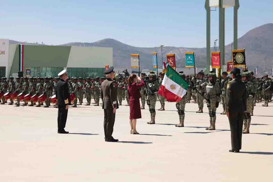 “Nuestras fuerzas armadas son garantía de que México decidirá su destino con independencia”: Presidenta Claudia Sheinbaum en 113 Aniversario del Ejército Mexicano
