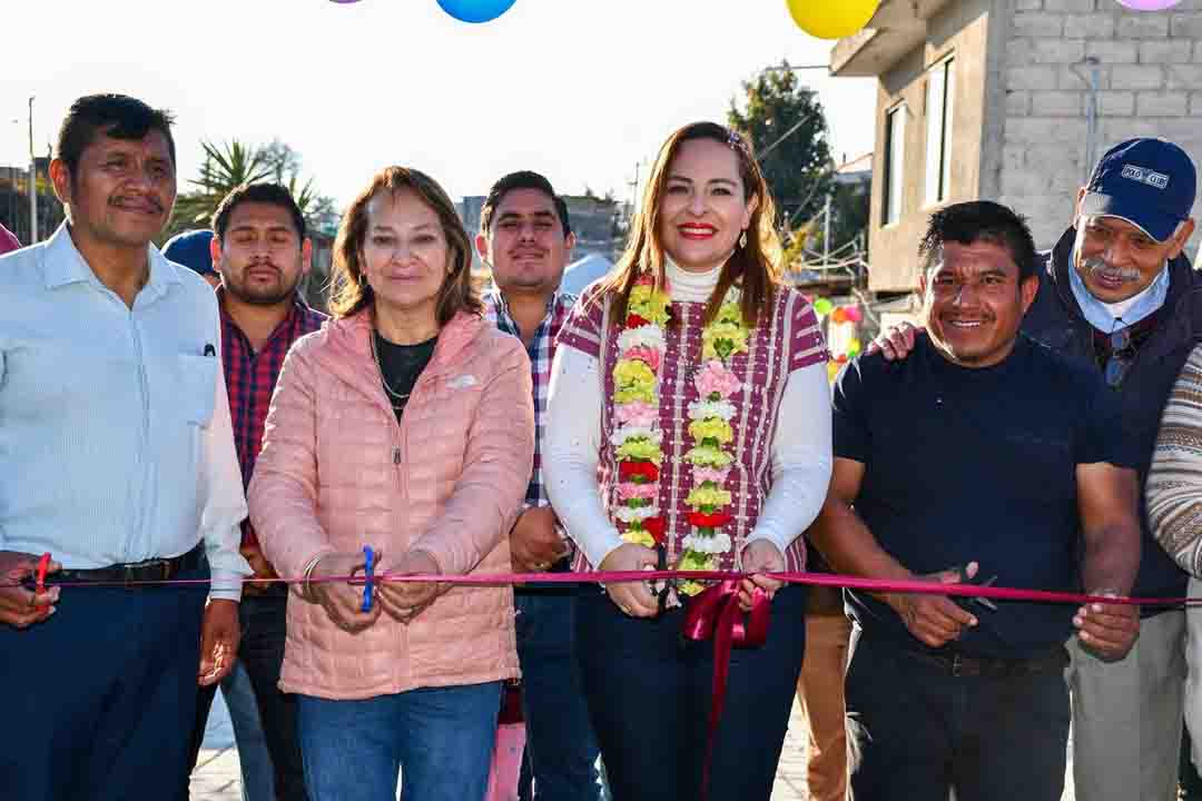 Inaugura Fabiola Ricci calle San Martín y refrenda compromiso con el desarrollo igualitario