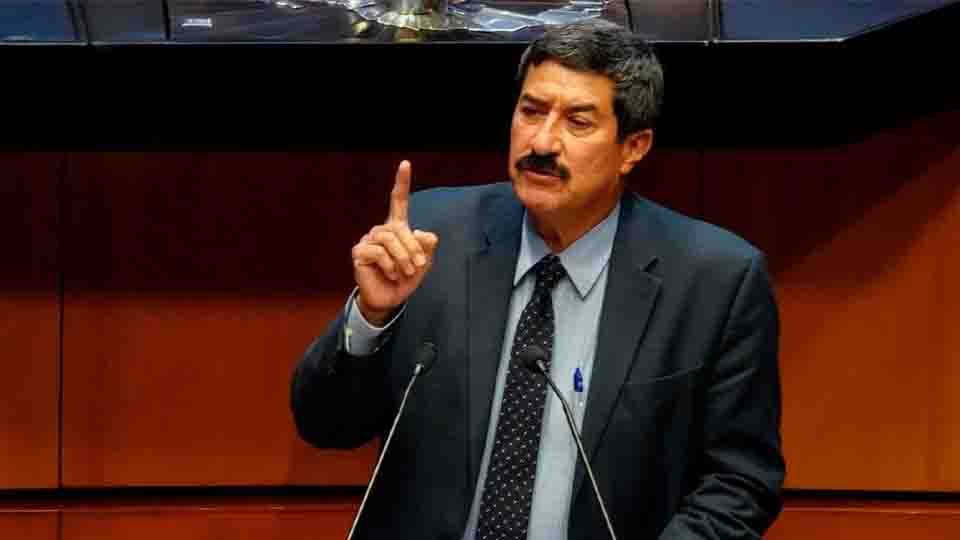 Reforma judicial requiere “cirugía mayor” y jueces con experiencia, dice el morenista Javier Corral