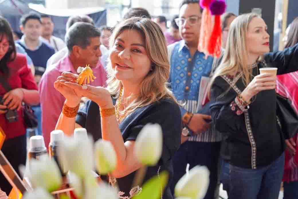 Inaugura Sofía Espinoza Abarca “Expo Mercadito: Raíces que se comparten, cultura que se vive”