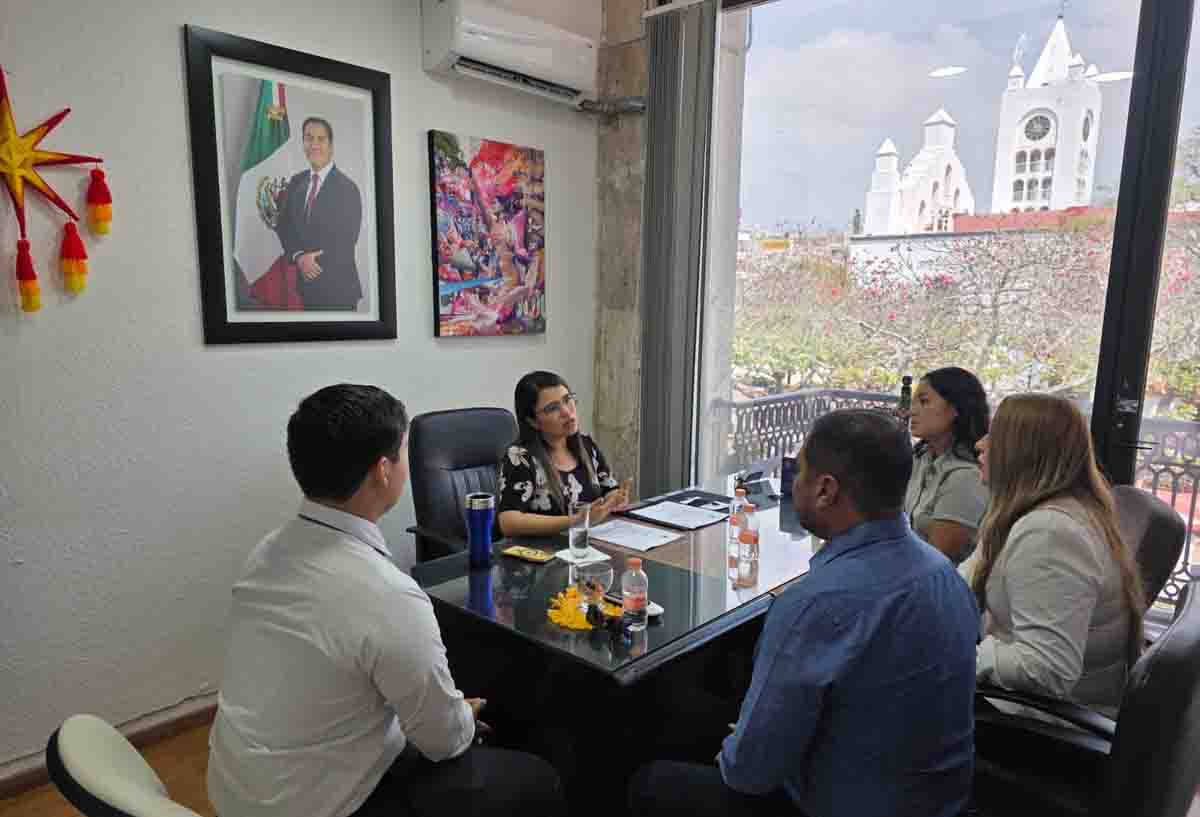 Presentan iniciativa para declarar Prepa 1 Tapachula “Benemérita-Centenaria”