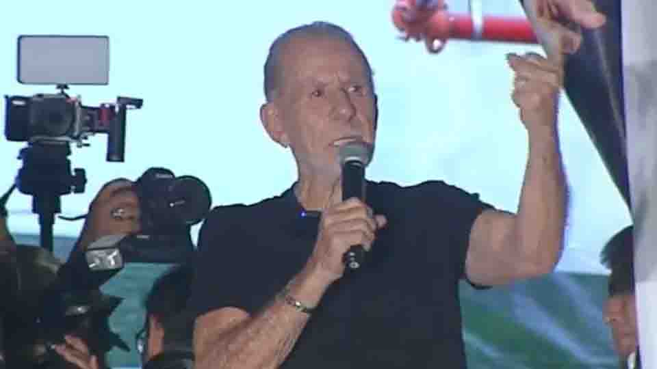 Candidato presidencial de Perú le copia a AMLO: promueve los “abrazos, no balazos”