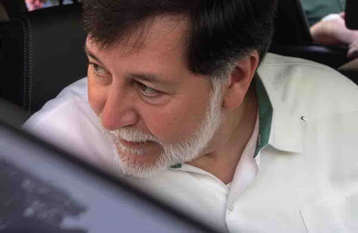 Ciudadano confronta a Noroña en Sinaloa: ‘¿Qué se siente ser un traidor a la patria?’
