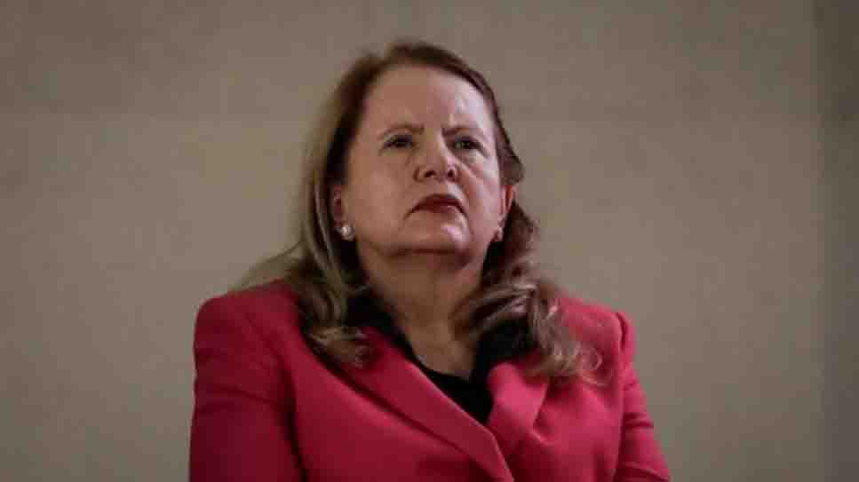 Ministra Loretta Ortiz pide licencia temporal por “motivos de salud”