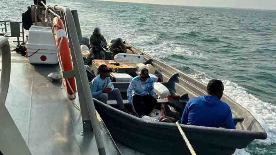 Marina asegura cerca de una tonelada de cocaína en Chiapas; hay 6 extranjeros detenidos