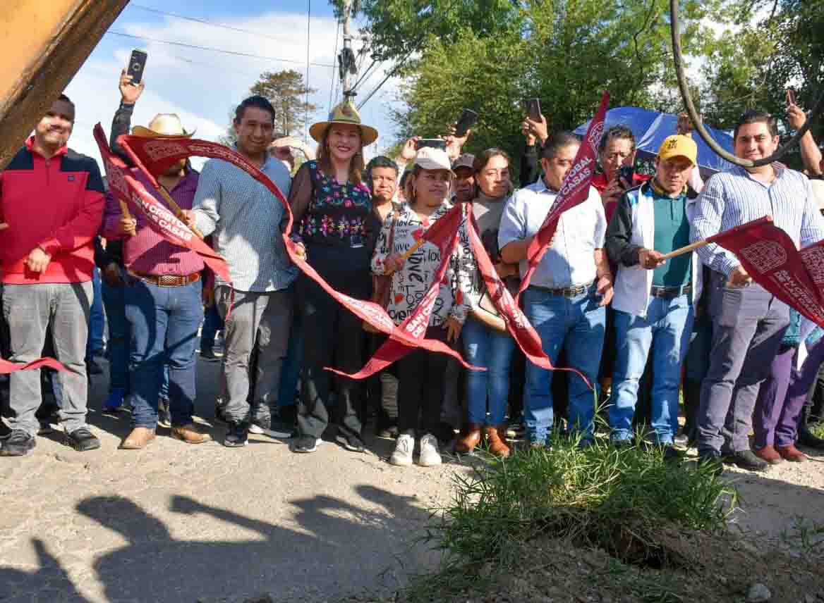 Arranca Ayuntamiento obra de drenaje y agua potable en la zona Norte-Poniente de San Cristóbal