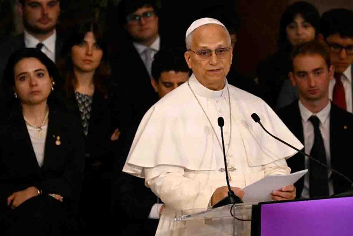 Papa León XIV cuestiona inversión en IA para la guerra; lleva al mundo a “espiral de aniquilación”