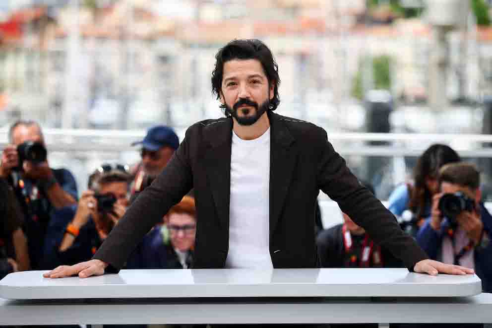 Diego Luna sorprende en Cannes al recibir ovación de cinco minutos por su nueva película ‘Ceniza en la boca’
