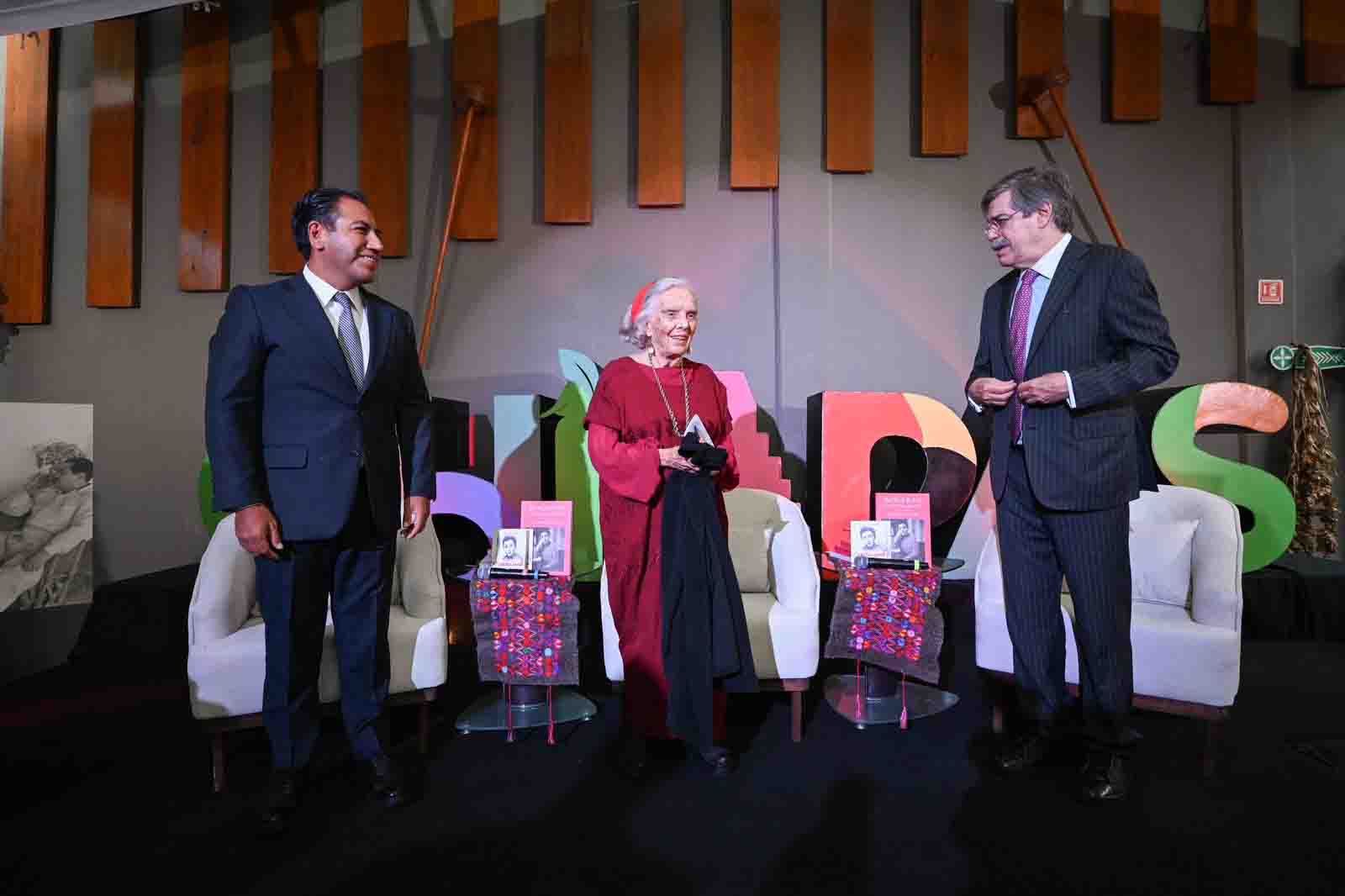 Eduardo Ramírez y Elena Poniatowska evocan el legado de Rosario Castellanos