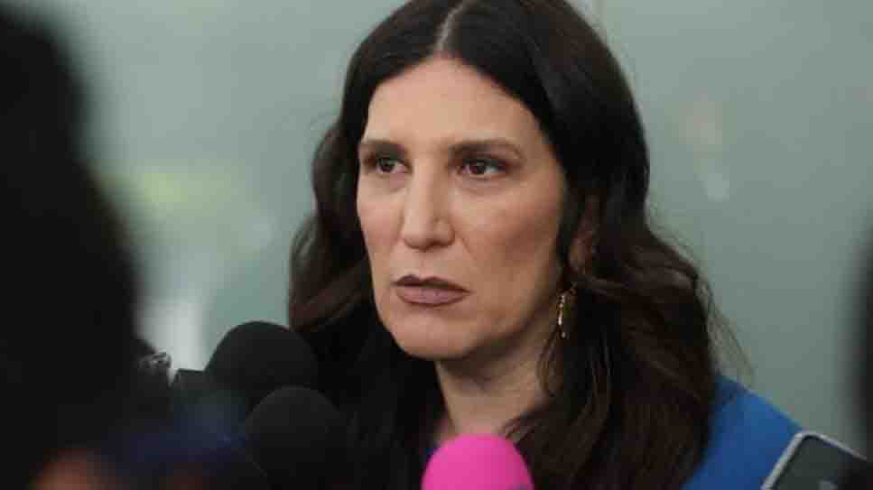 “Hay que ver todas las televisoras”: así reaccionó Kenia López sobre Sheinbaum y TV Azteca