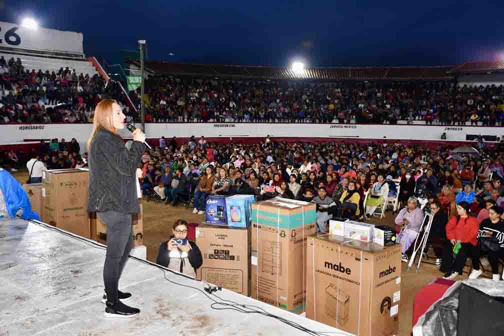 Más de 6 mil madres celebran su día junto al Ayuntamiento y DIF Municipal de San Cristóbal