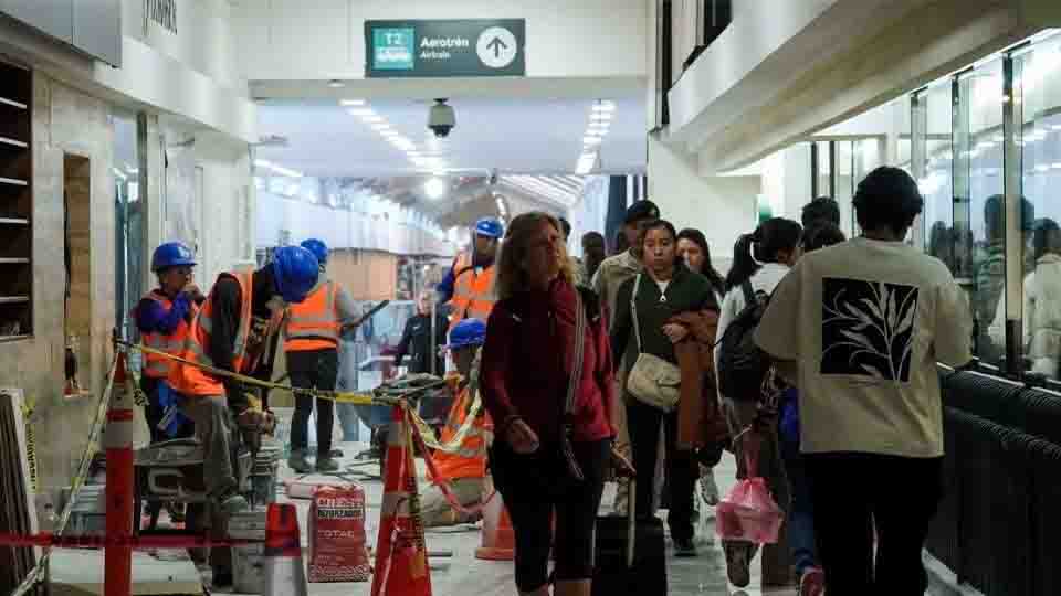 De la patada: el aeropuerto de la CDMX llegará al Mundial en obras y con una remodelación inacabada