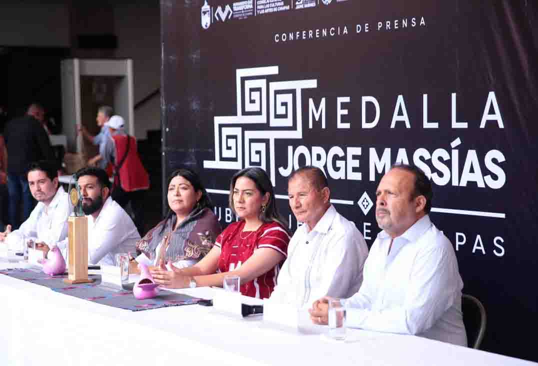 Presentan convocatoria para la entrega de la medalla: “Jorge Massías, Nube Viajera”