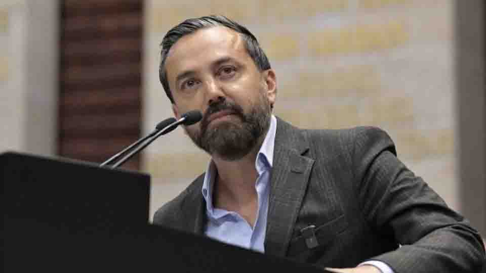 “Con todo contra Alejandro Moreno del PRI y Paulina Rubio del PAN”, pide a diputados de Morena, Arturo Ávila