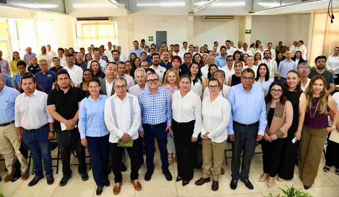 Reconoce Unach a 90 docentes acreditados del Sistema Estatal de Investigadores