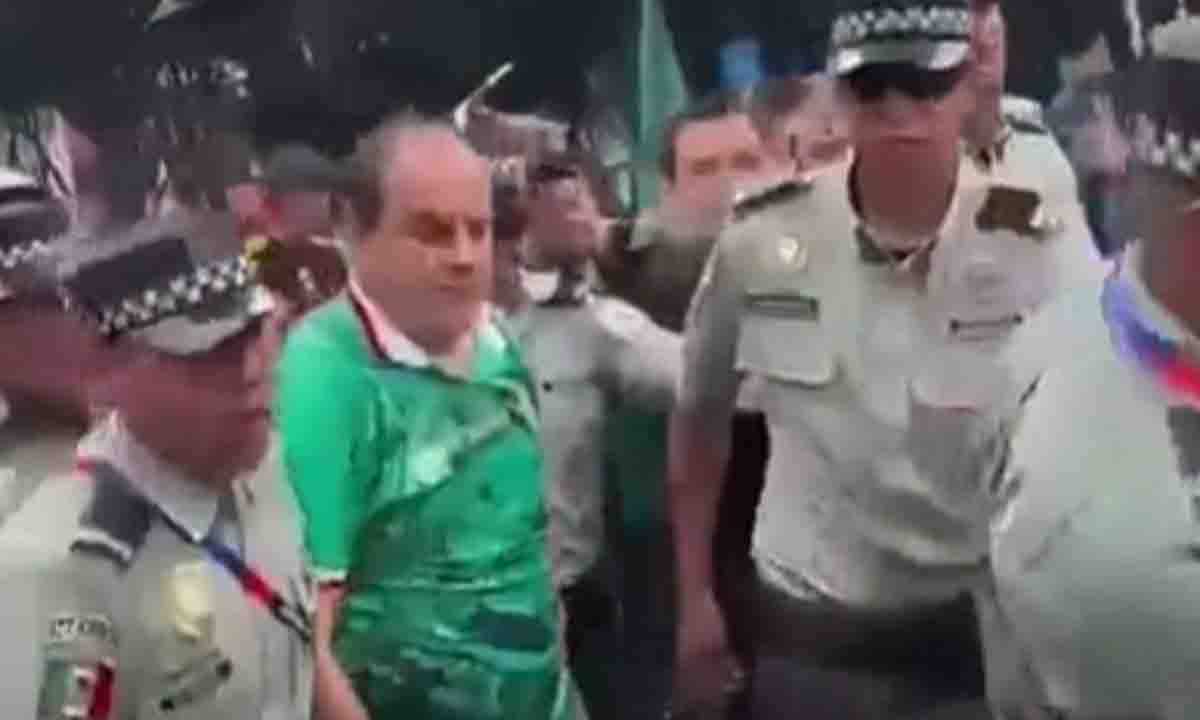 Le gritan a Cuauhtémoc Blanco hasta de lo que se va a morir a su llegada al Estadio Azteca