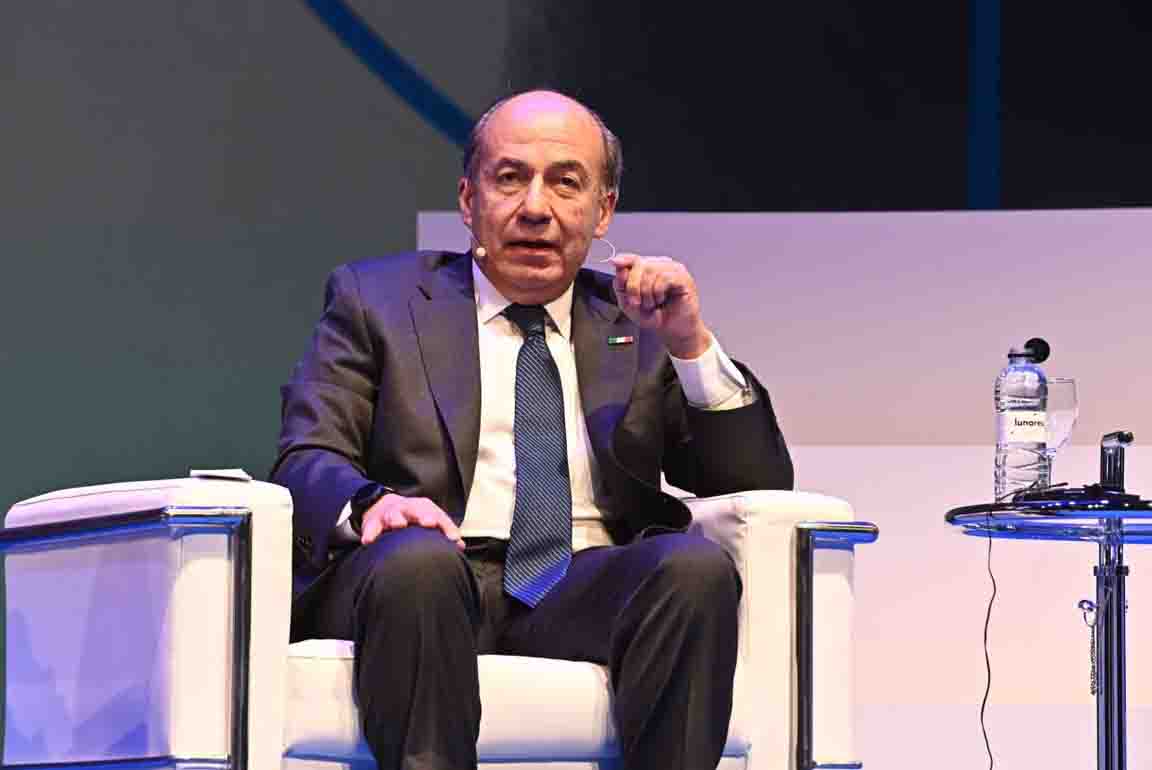 Felipe Calderón alerta de que la polarización “está prevaleciendo” sin instituciones