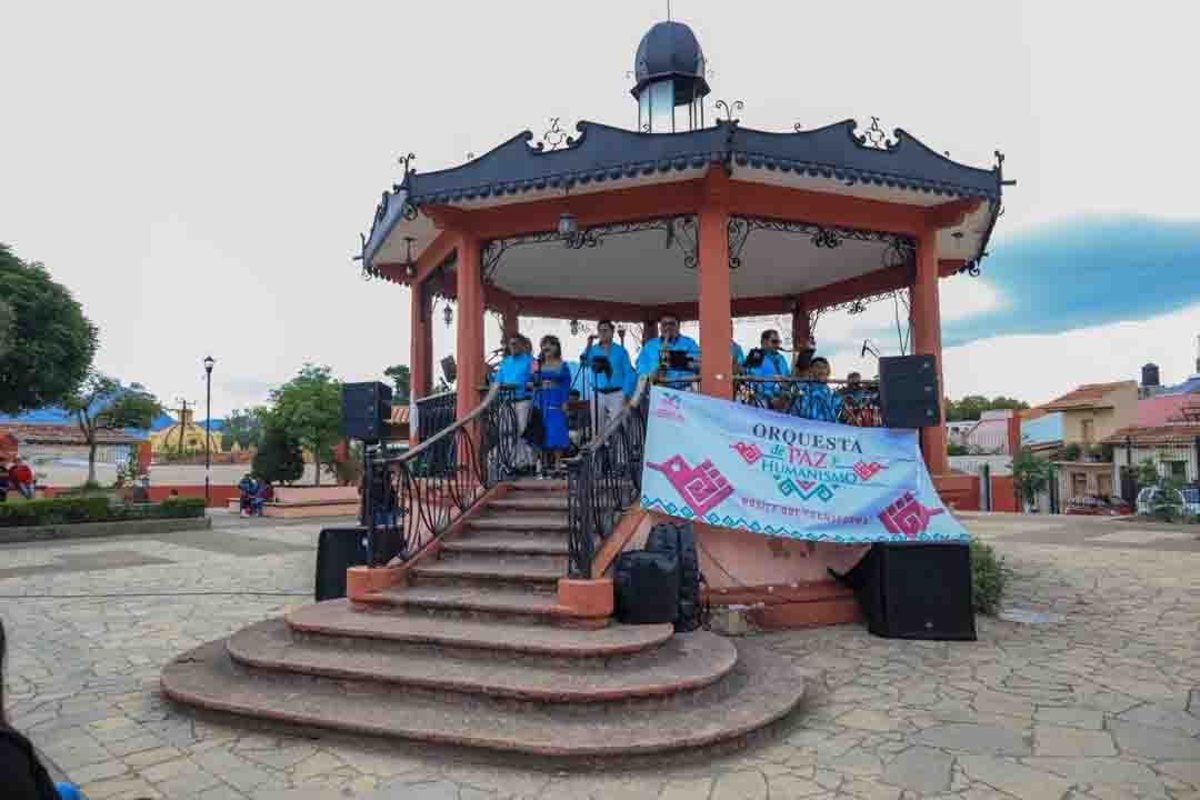 La música fortalece la convivencia y la identidad cultural en el barrio de El Cerrillo