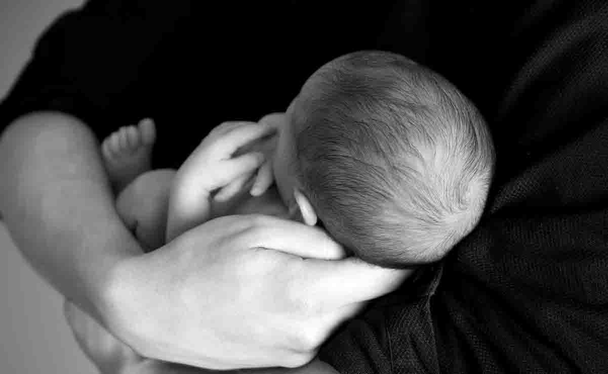 PRI propone ampliar licencia por paternidad de 5 a 20 días