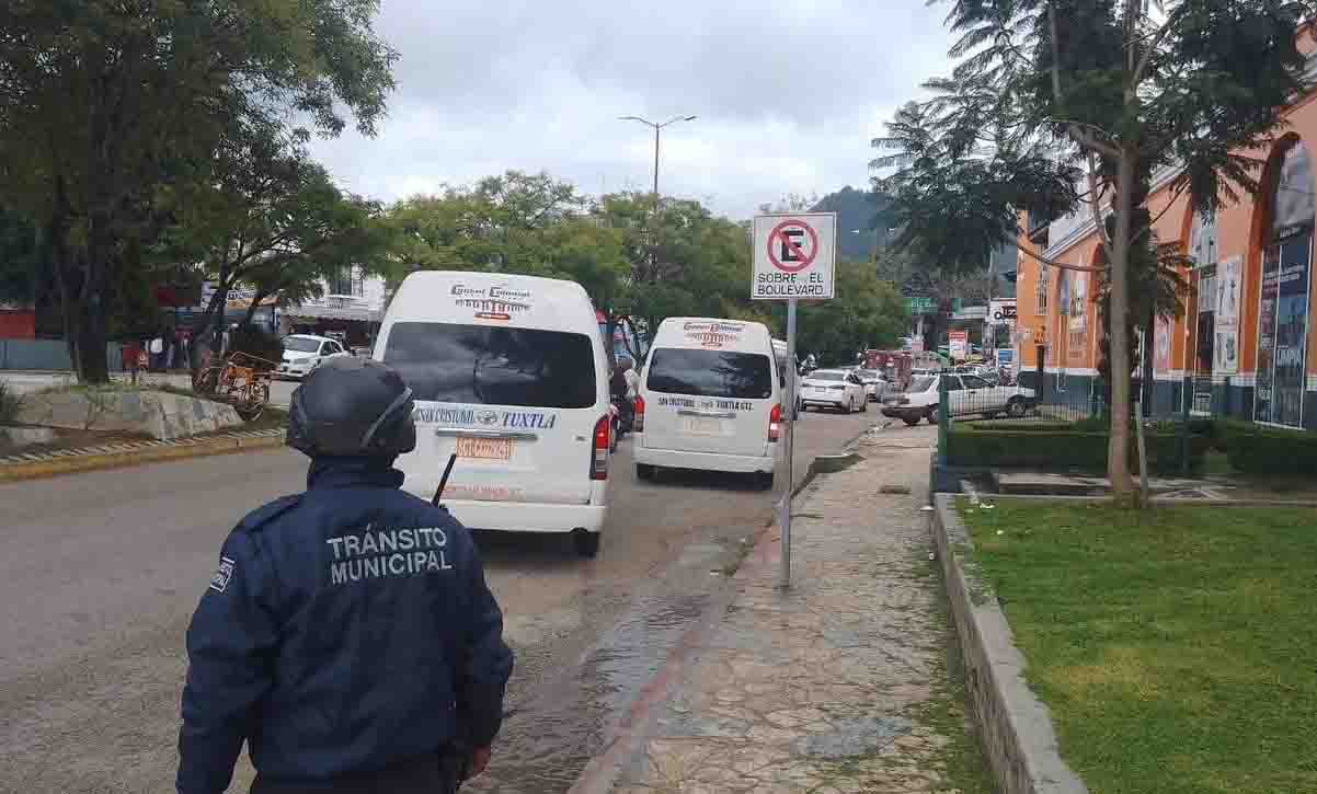 Tránsito Municipal refuerza vigilancia para proteger espacios peatonales en San Cristóbal