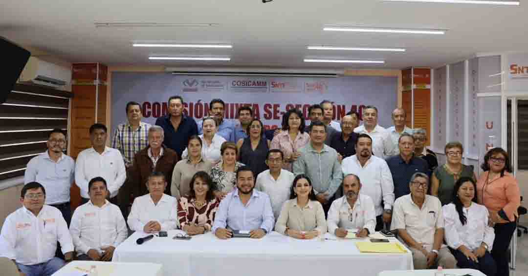 Atienden a maestros jubilados de la 40
