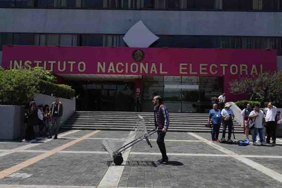 Partido Paz y Somos México reciben sus primeras oficinas en el INE