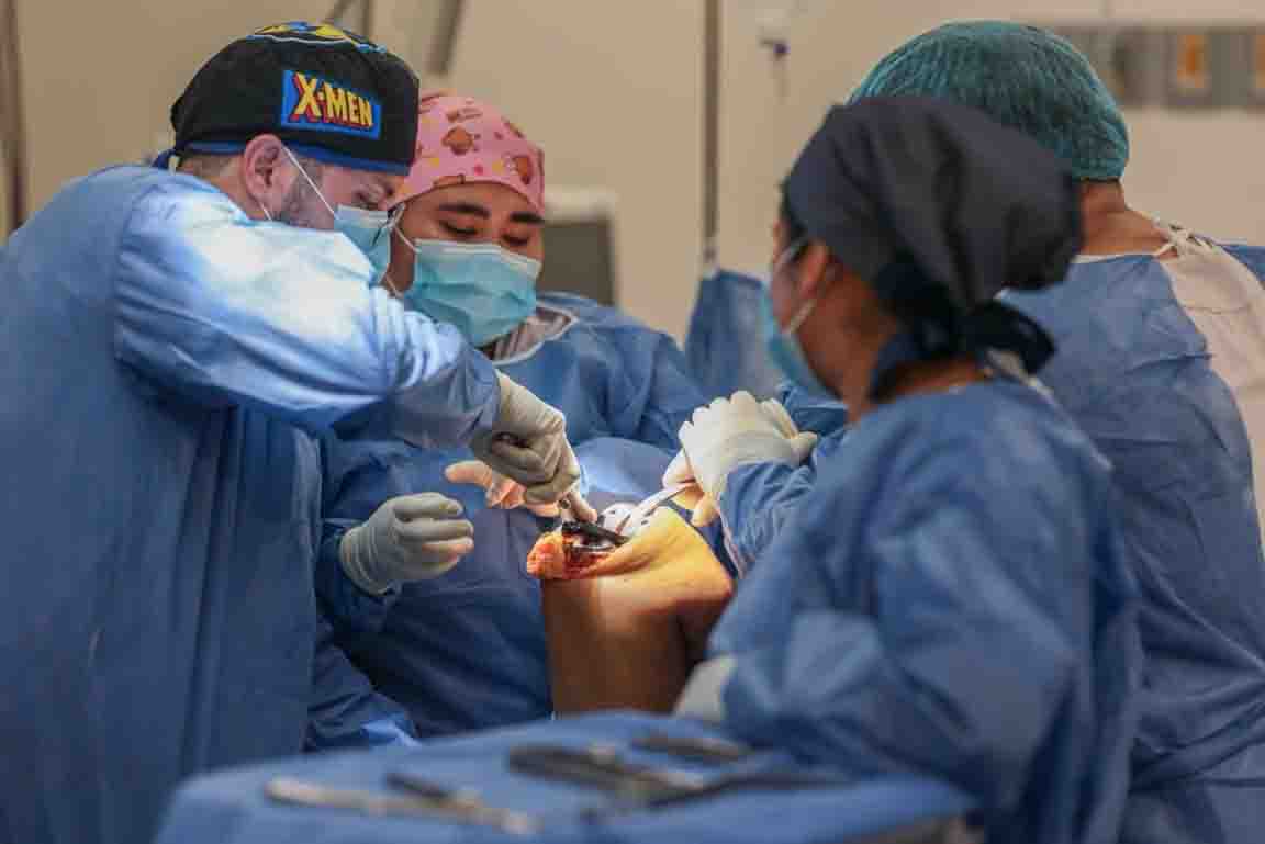 Consolida IMSS Chiapas atención de alta especialidad con jornada de reemplazo de rodilla y artroscopias