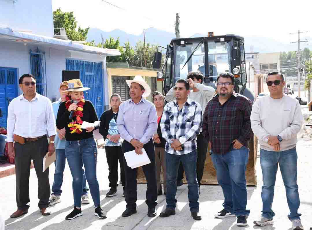 Cumple Fabiola Ricci compromiso con la colonia Morelos con segunda etapa de rehabilitación vial
