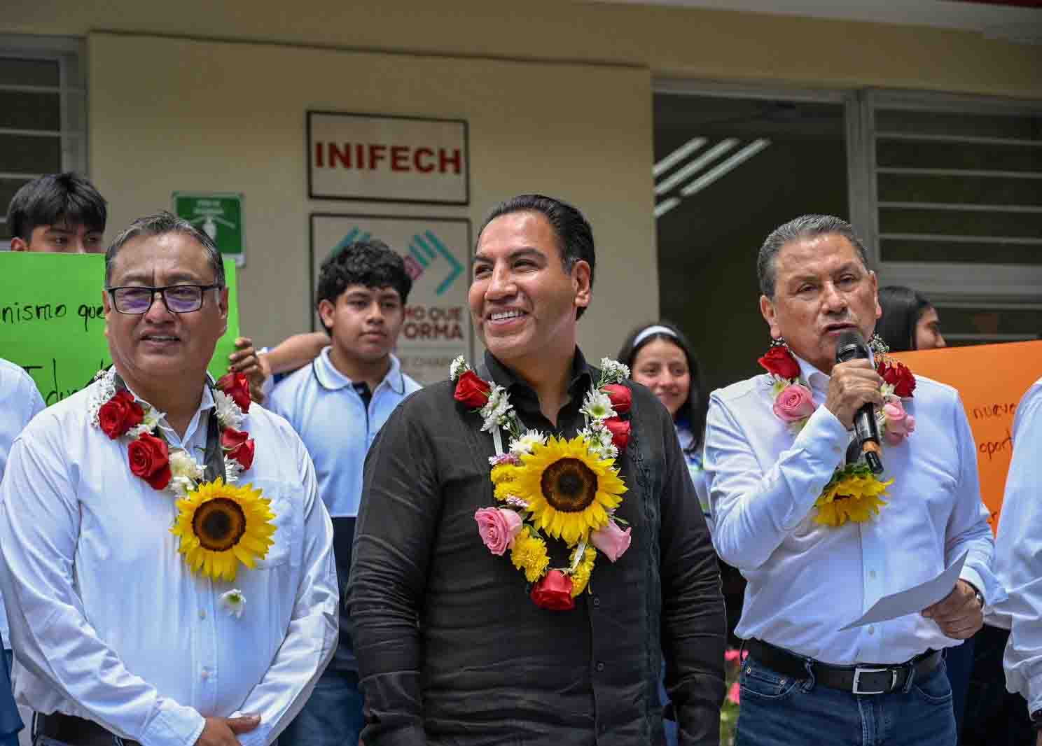 Eduardo Ramírez fortalece infraestructura educativa, carretera e hídrica en Pantepec y Jitotol