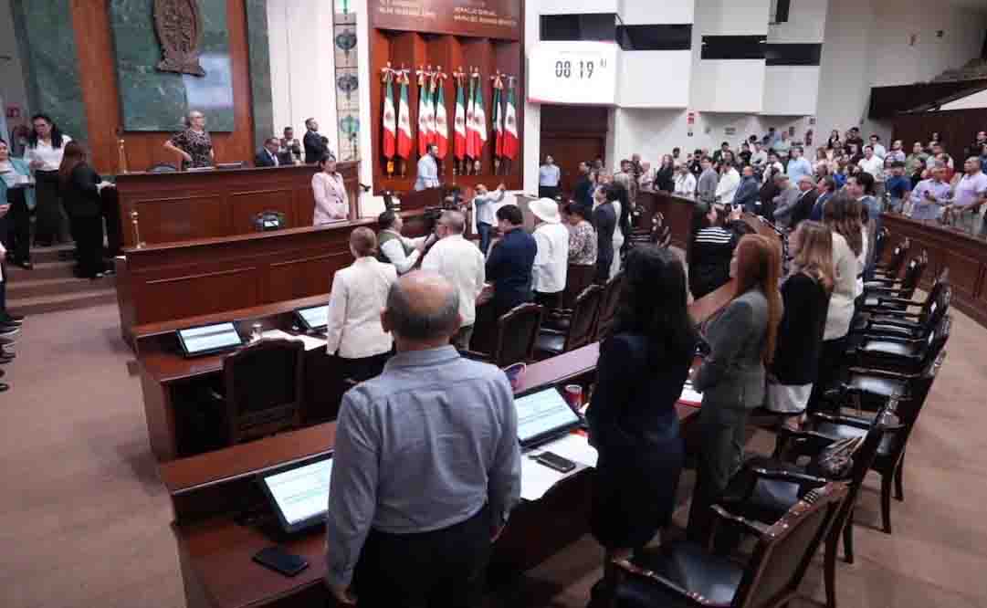 Graciela Domínguez Nava asume como gobernadora interina de Sinaloa; oposición cuestiona su nombramiento