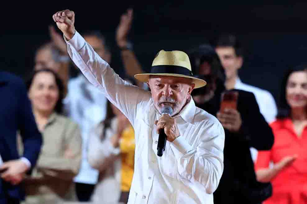 Lula, de 80 años, oficializa su candidatura a la reelección en Brasil