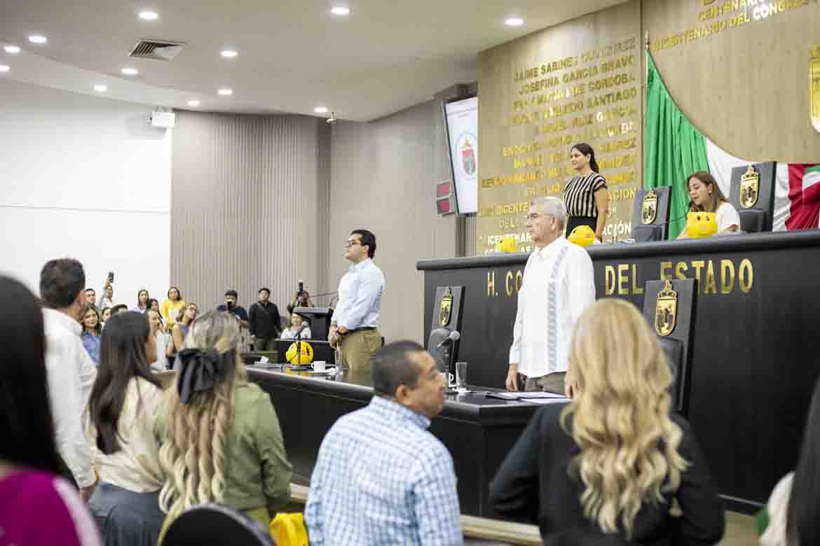 Medalla “Miguel Álvarez Del Toro” a Guichard Romero