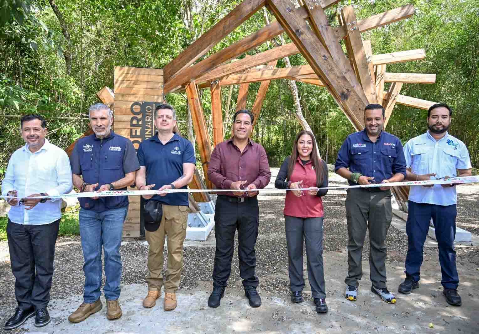 Eduardo Ramírez inaugura el Sendero Extraordinario “Pañuelo Rojo” en el Cañón del Sumidero