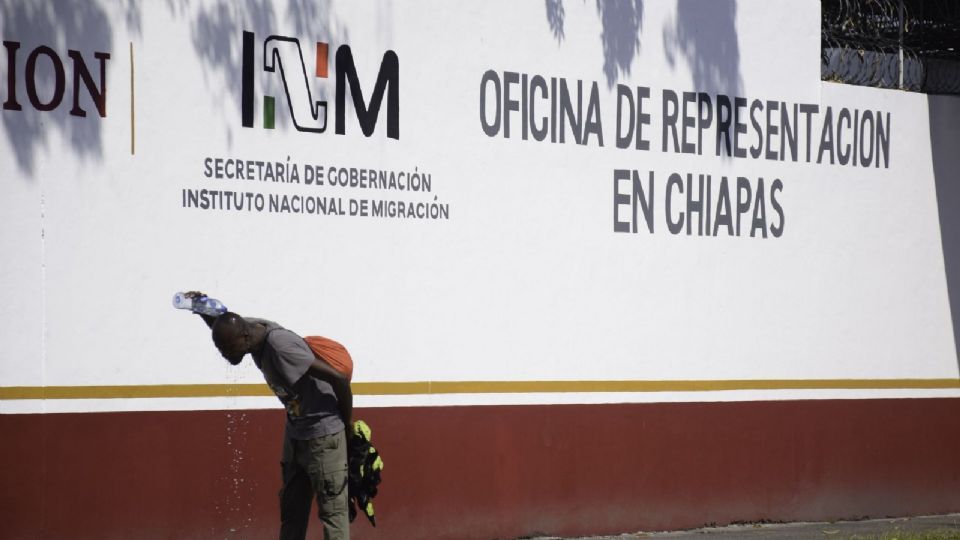 Hacinamiento provoca motín en estación migratoria Siglo XXI de Tapachula