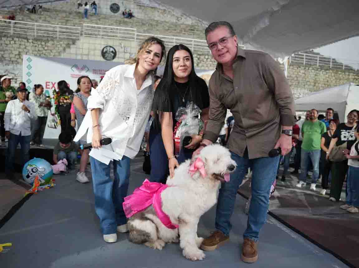 Paco Chacón encabeza con gran éxito la Expo Animalista “Entre Huellas y Bigotes” en Tuxtla