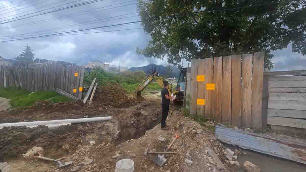 Desarrollo Urbano y SAPAM clausuran conexión clandestina de agua potable en San Cristóbal