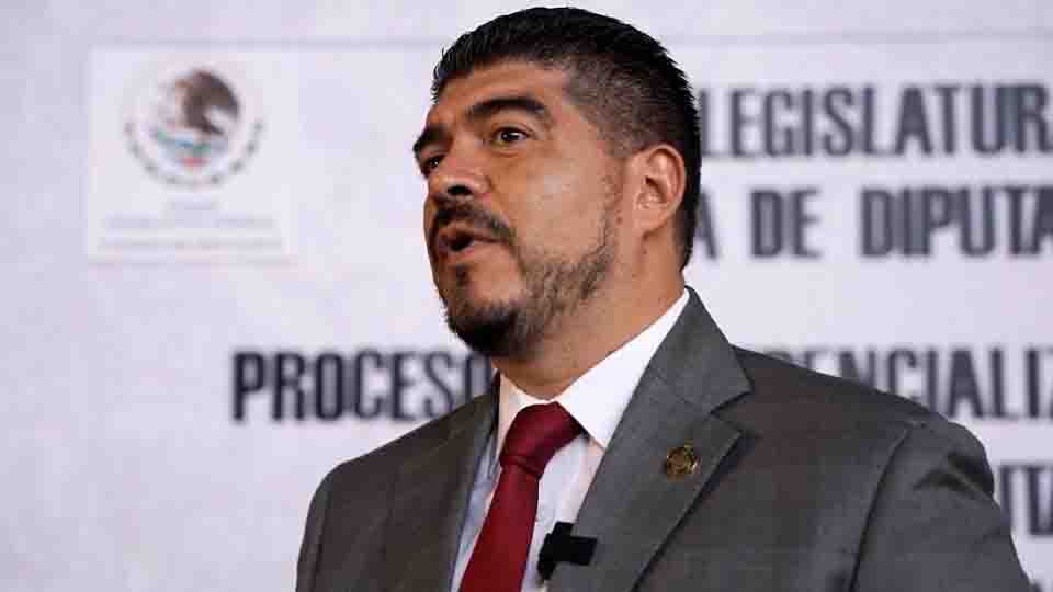 El diputado morenista Zenyazen Escobar, hallado muerto este viernes, se apoderó del millonario negocio de la basura en Veracruz