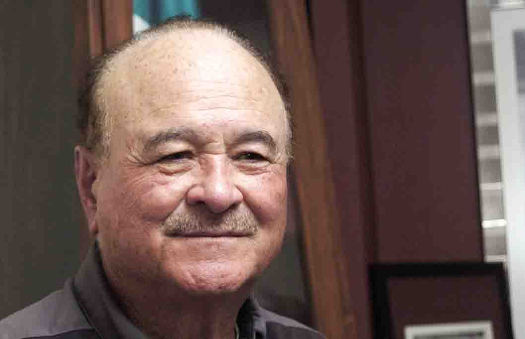 Ernesto Ruffo llega a su casa en Ensenada tras pasar 72 días en prisión por caso de huachicol