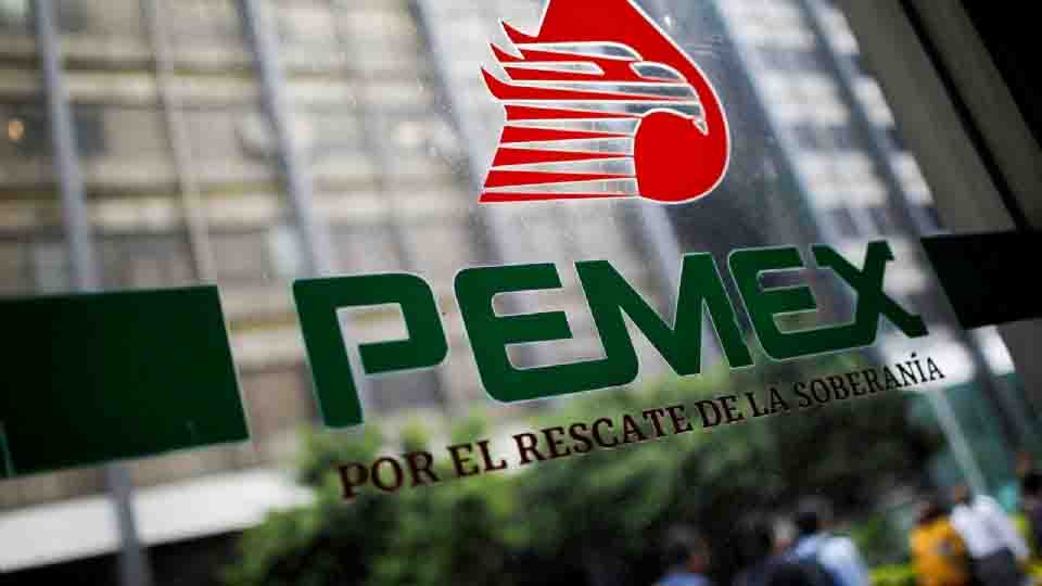 A un día del derrame, Pemex sigue sin contener la fuga en el Golfo de México en Campeche