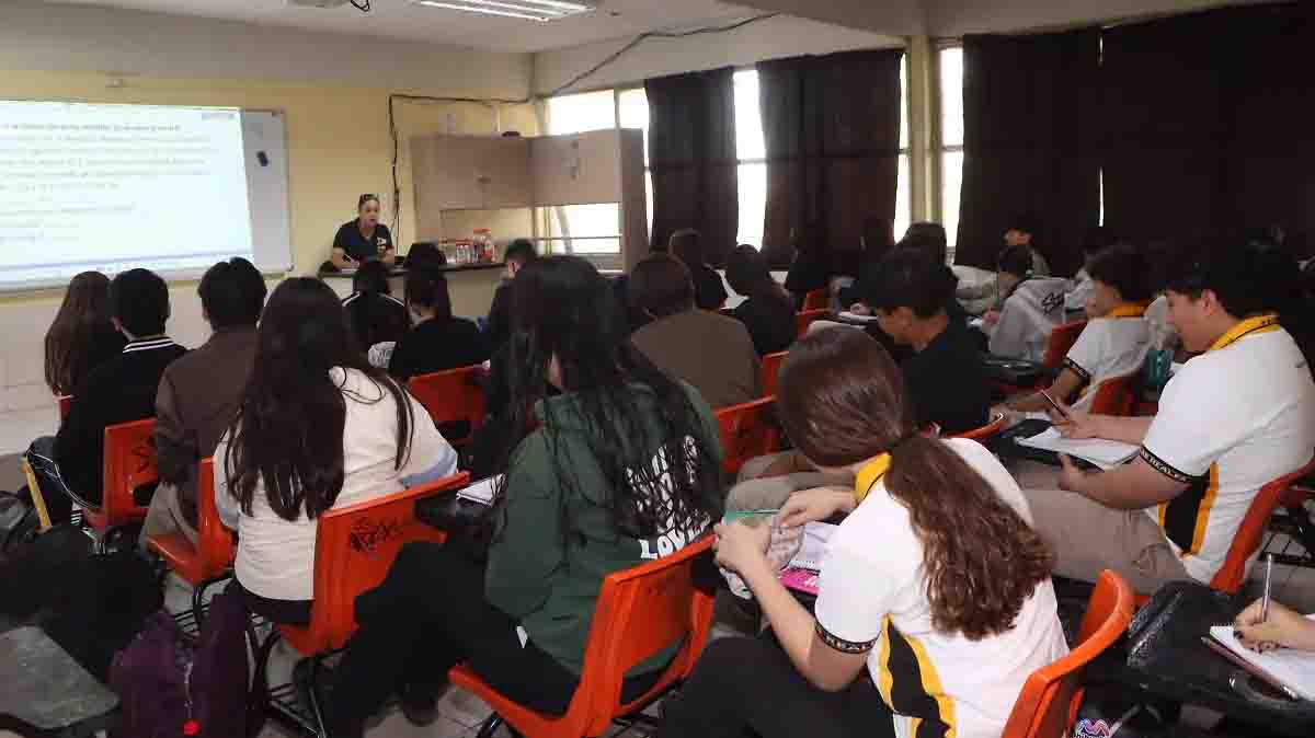Se reforzará matemáticas y lectoescritura con nuevos libros tras bajos resultados en prueba PISA