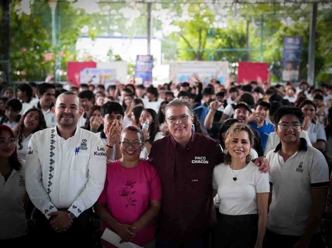 Paco Chacón acerca internet gratuito a estudiantes del COBACH 35 con Conecta Chiapas