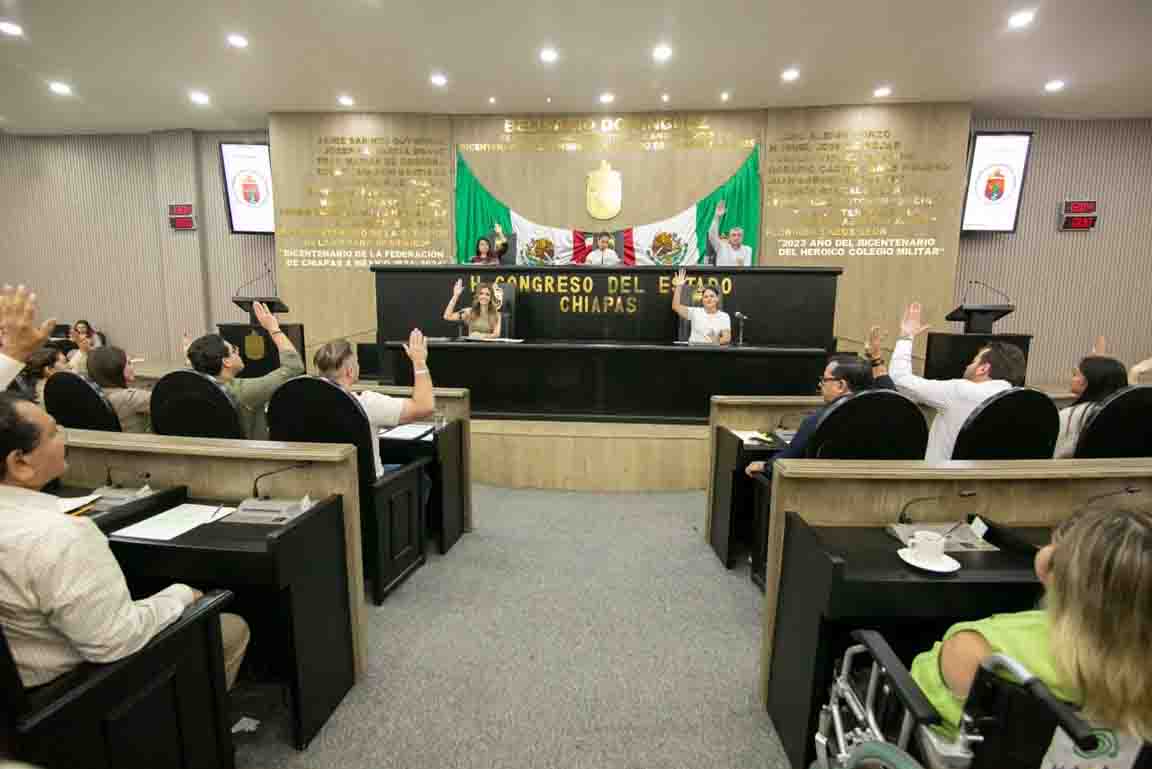 Congreso nombra a Jesús Antonio Guillén Gordillo como contralor general del IEPC